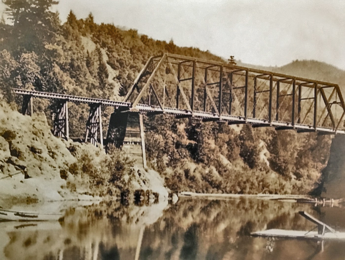 1890 bridge better2300