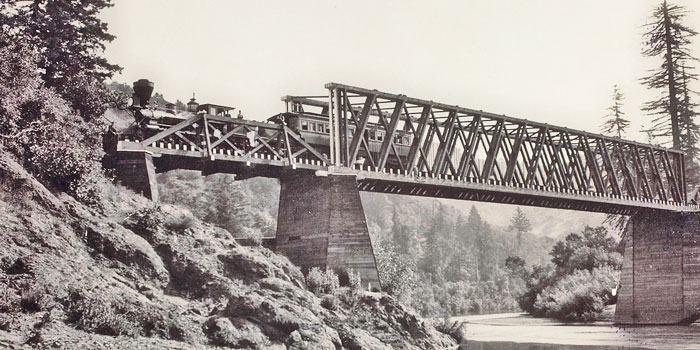 bridge-with-trainfull700